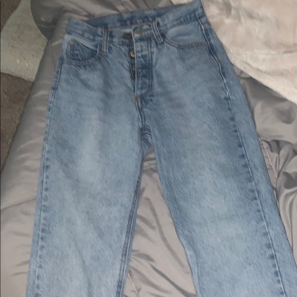 COPY - Brandy Melville Molly Jeans - Picture 3 of 6